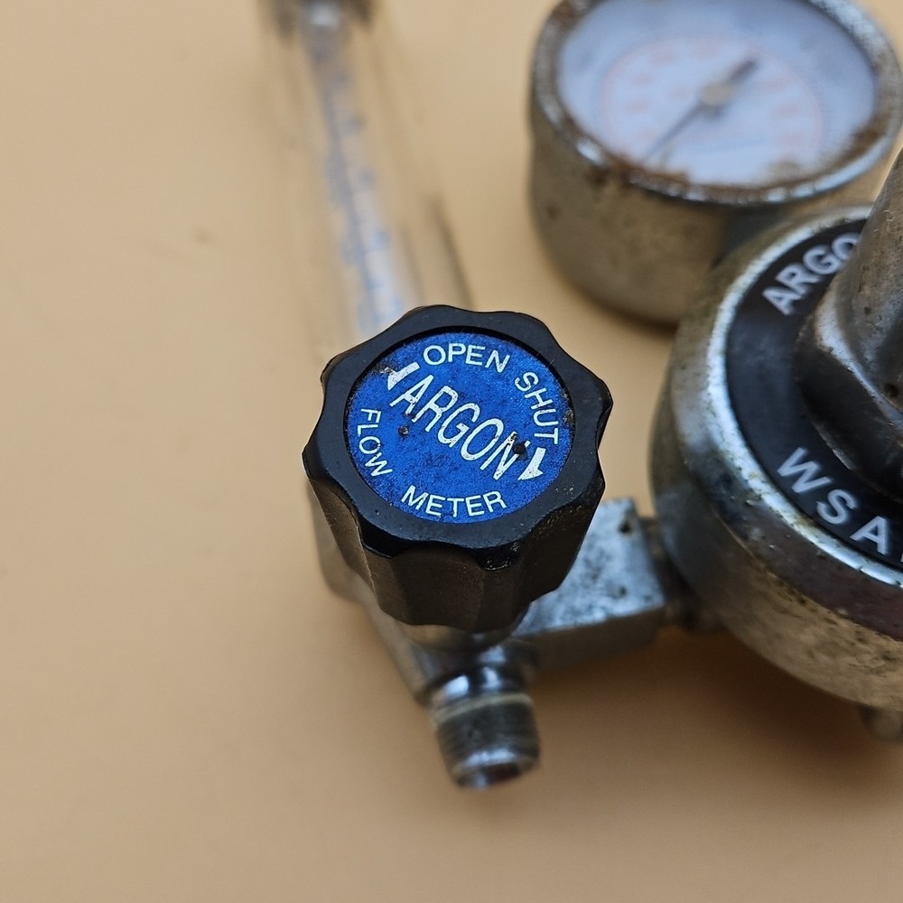 Vintage Argon Regulator Gauge Model WSAr-731L Untested As Is - Picture 5 of 7